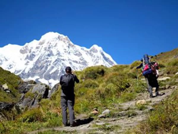 Best Winter Treks For Beginners and Experienced Trekkers in the Himalayas 2024 and 2025