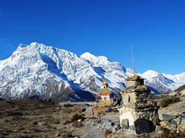 What to carry while traveling in Everest region & Annapurna region?