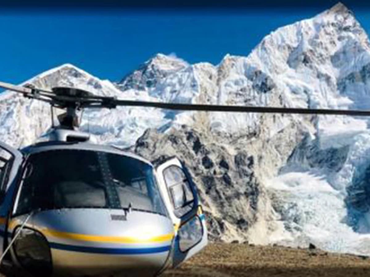 Everest Base Camp Trek with Helicopter Return - 11 Days
