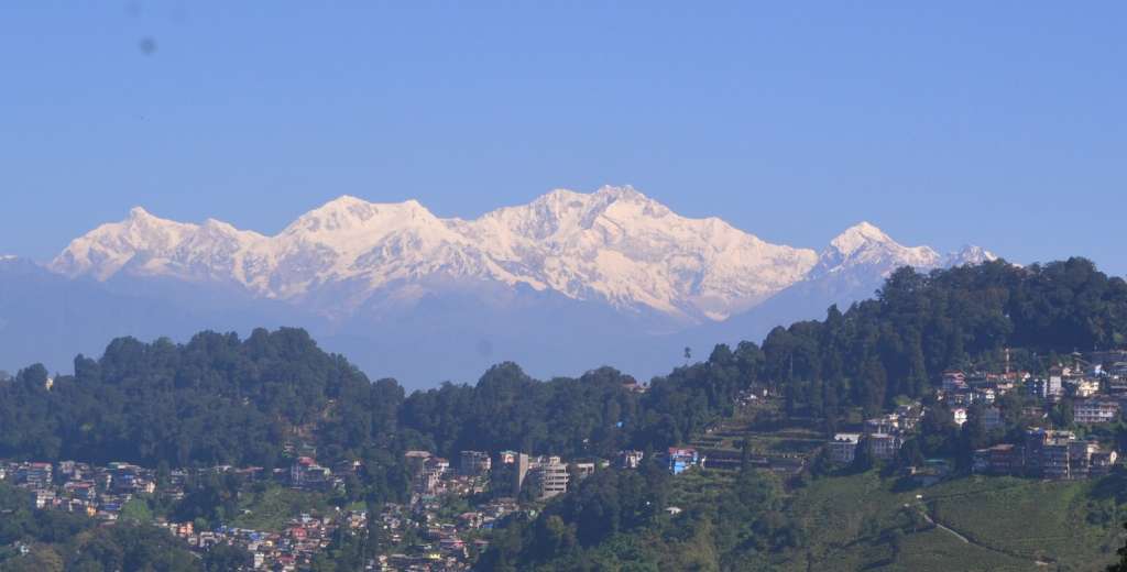 Дарджилинг. Darjeeling 2004 Tiger. Виды Дарджилинга панорамные.